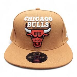 Chicago Bulls Ultra Game NBA Tan/Red Snapback Hat Bulls Logo